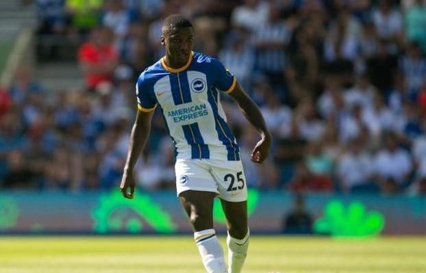 岳让我扒她内裤