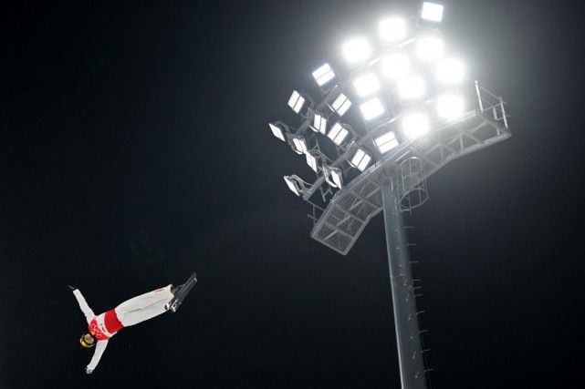 日本人伦一区二区三区